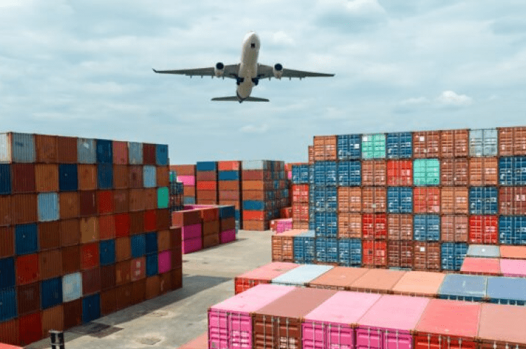 logistics shutterstock 2471189085 750x399 1